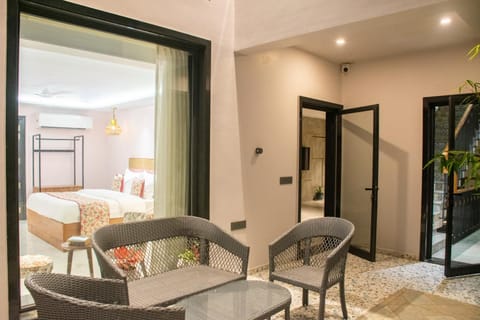 Bed, Balcony/Terrace, Photo of the whole room, Seating area, Bedroom, wardrobe