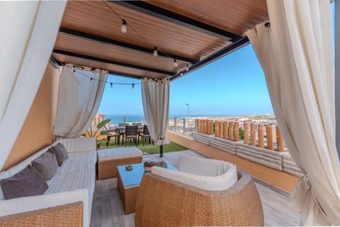Balcony/Terrace, Living room