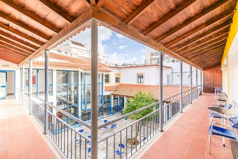 Property building, Patio, Balcony/Terrace