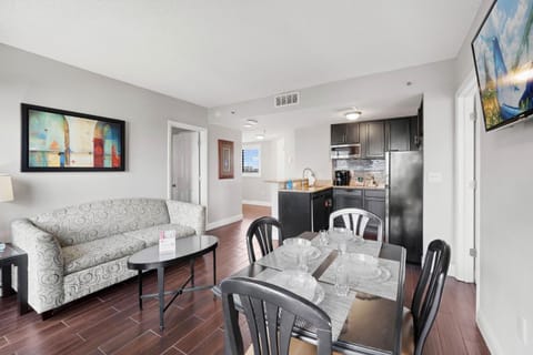 Kitchen or kitchenette, Living room, Dining area