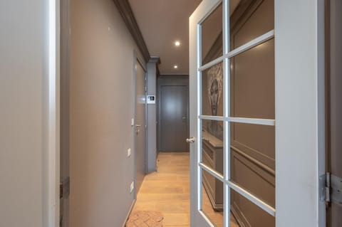 3e verdiep appartement op de zeedijk in hartje Knokke voor max 7 personen Apartment in Knokke-Heist