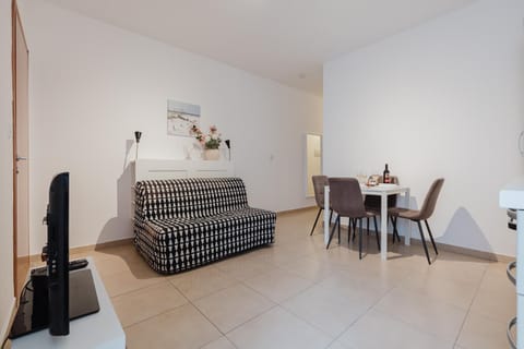 Tropea Court Sliema Apartment 6B by Homely Apartment in Sliema