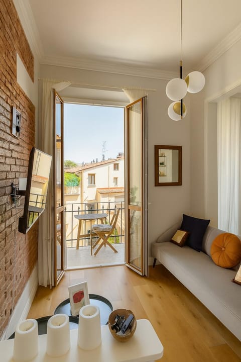 Patio, View (from property/room), Balcony/Terrace, Living room