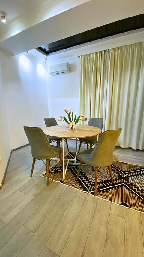 Living room, Seating area, Dining area, air conditioner