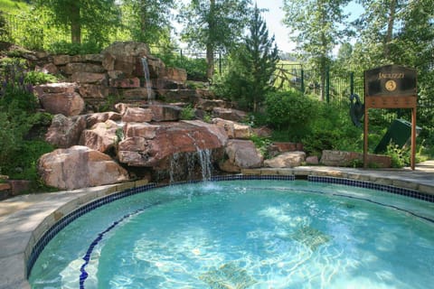 Village Hall 1415 by East West Hospitality Apartment in Beaver Creek