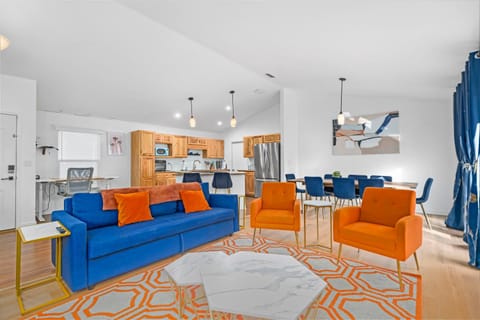 Family friendly - Fire pit -4 min to UF - Spacious House in Gainesville