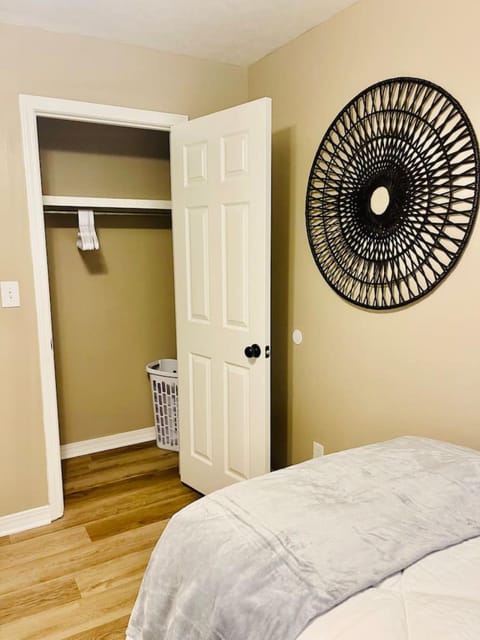 Eastgate 22A Apartment in Hammond