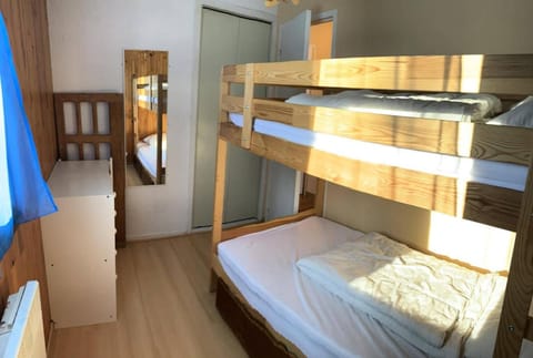 Bed, Bathroom, furniture