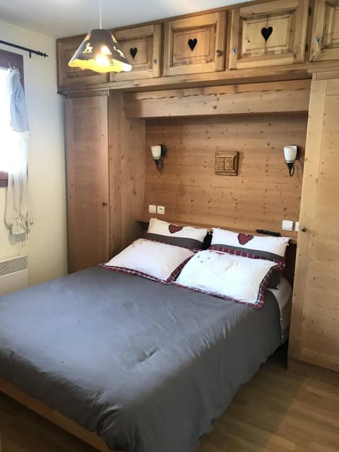Bed, Bedroom, furniture