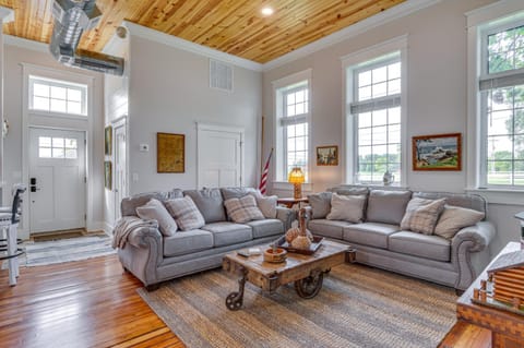 West Lafayette Home about 3 Mi to Purdue Campus! House in Wabash Township