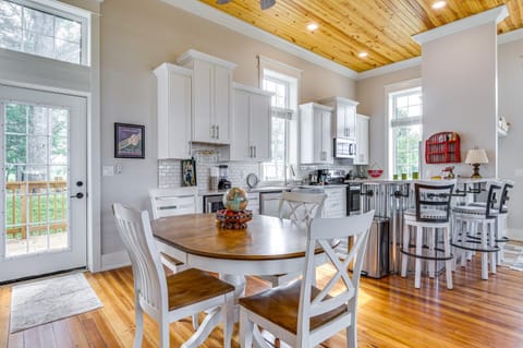 West Lafayette Home about 3 Mi to Purdue Campus! House in Wabash Township