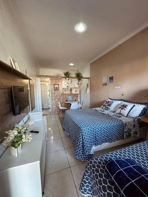 Studio completo com ar condicionado, na Verolme House in Angra dos Reis