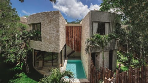 Property building, Garden, Garden view, Pool view, Swimming pool, Swimming pool