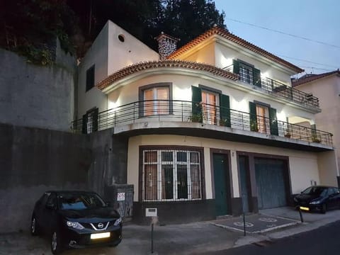 Property building, Parking