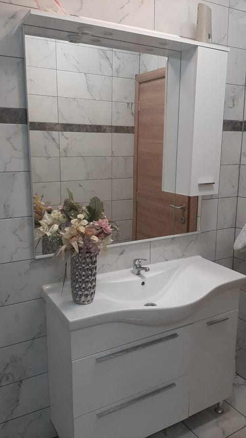 Apartment Matej Bed and Breakfast in Lika-Senj County