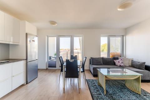 Kitchen or kitchenette, Living room, Seating area