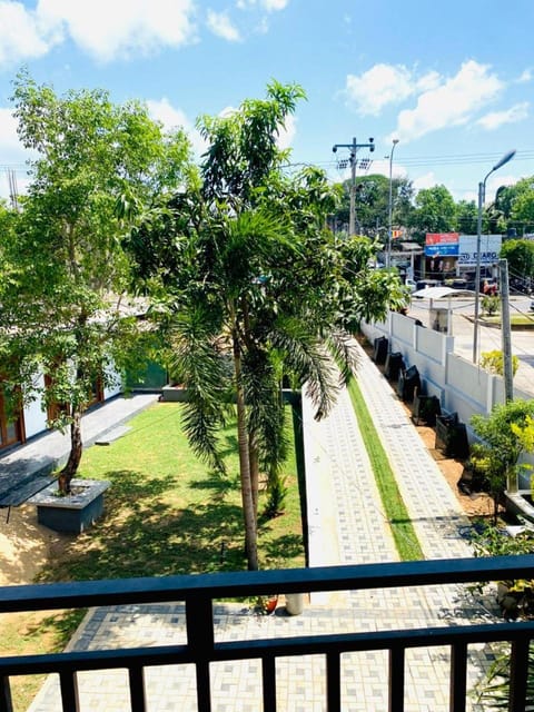 Day, Garden view, Parking