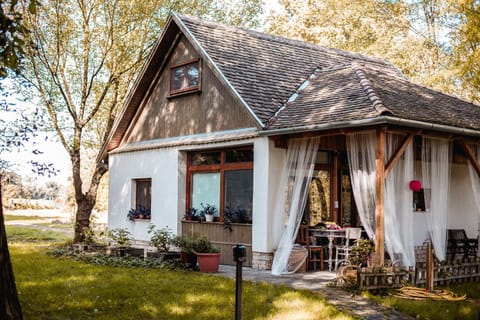 Property building, Spring, Day