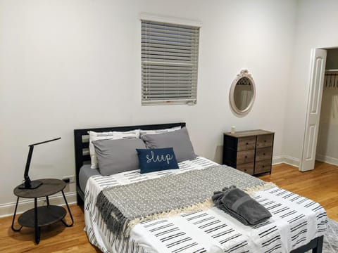 Bed, Bedroom