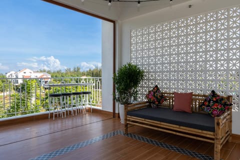 View (from property/room), Balcony/Terrace, Balcony/Terrace, Seating area