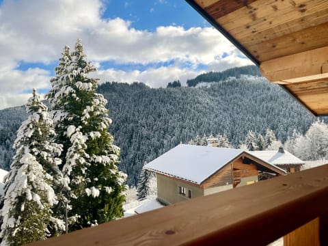Winter, Balcony/Terrace, Mountain view