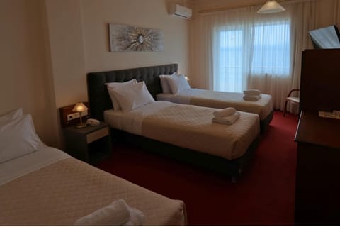 Bed, Sea view, towels, air conditioner