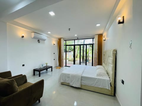 Photo of the whole room, Bedroom