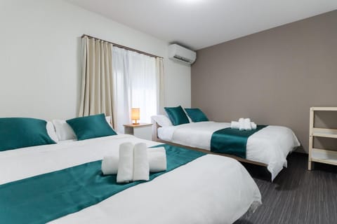 Bedroom, air conditioner