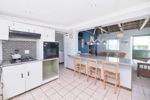 MaKitta in Kassiesbaai House in Western Cape