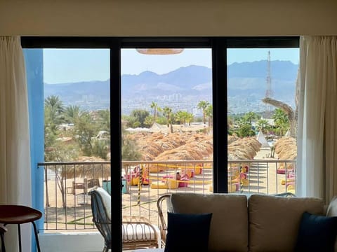 View (from property/room), Balcony/Terrace, Mountain view