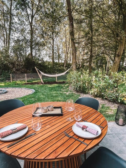 Patio, Natural landscape, Garden, Dining area, Garden view