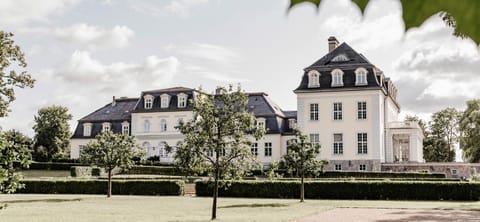 Property building, Natural landscape, Garden view