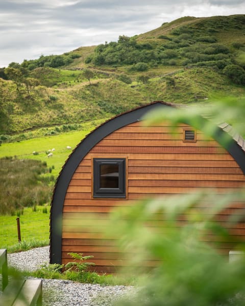 Property building, Day, Natural landscape, Mountain view