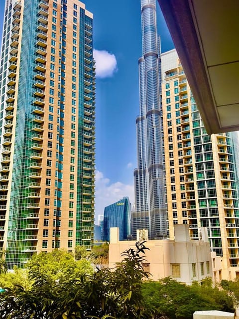 Property building, Day, City view