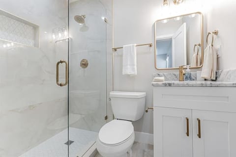 Modern Miami Unit 1 - Close to South Beach & Airport House in Coral Gables