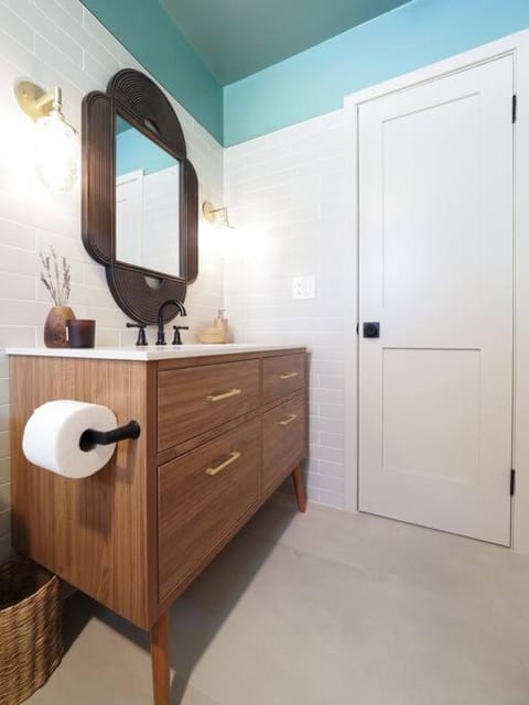 NEW Luxury Coastal Cottage w Pool Jupiter FL Apartment in Jupiter