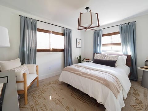 NEW Luxury Mellow Marlin w Pool Jupiter FL Apartment in Jupiter