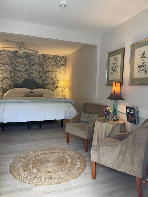 Bed, Photo of the whole room