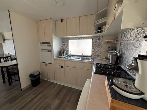 Mobile home au camping New Vennepark Campground/ 
RV Resort in De Haan