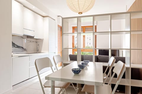 Kitchen or kitchenette, Living room, Dining area