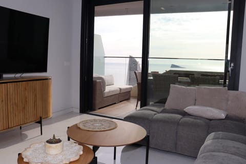 TV and multimedia, Living room, Lounge or bar