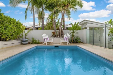 Natural landscape, Garden, Garden view, Pool view, Swimming pool, sunbed