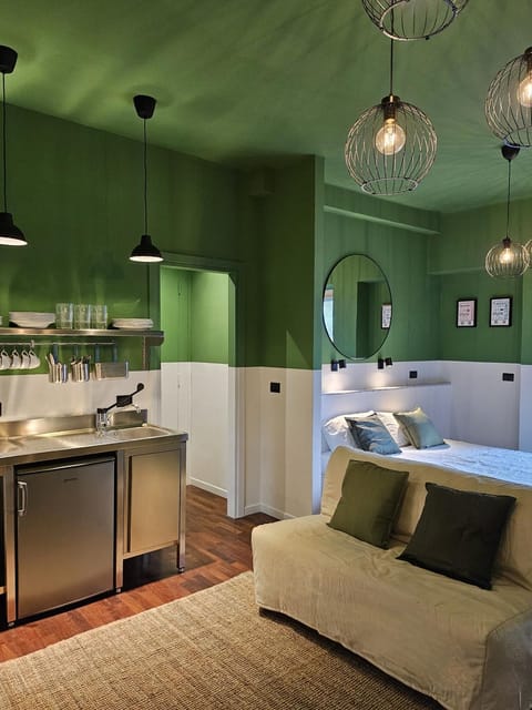 Kitchen or kitchenette, Living room