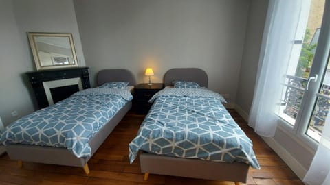 La défense La Garenne Colombes Apartment in Courbevoie