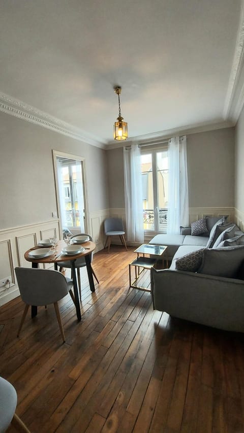 La défense La Garenne Colombes Apartment in Courbevoie