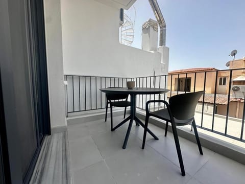 Balcony/Terrace, City view