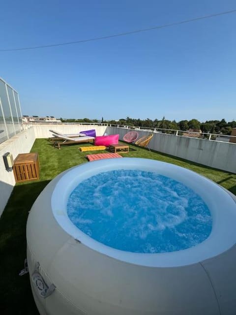 Hot Tub