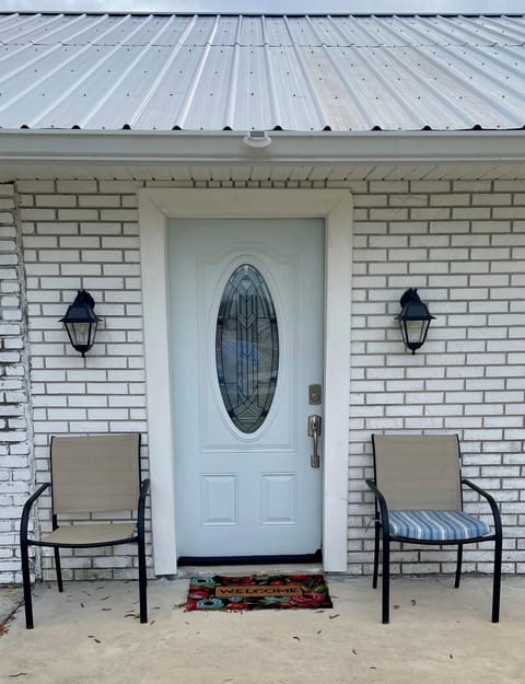 Studio B Apartment in Auburndale