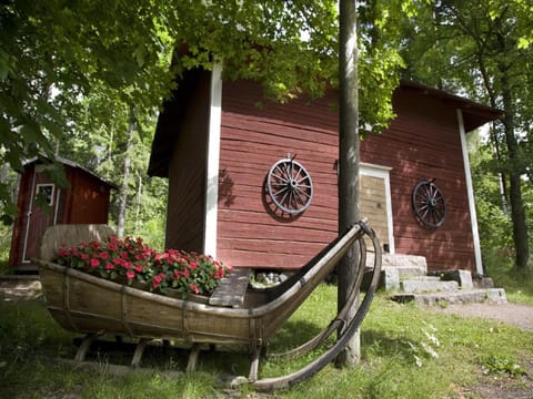 Banquet/Function facilities, Area and facilities