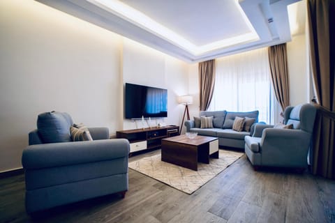 Communal lounge/ TV room, TV and multimedia, Living room, Seating area, Evening entertainment